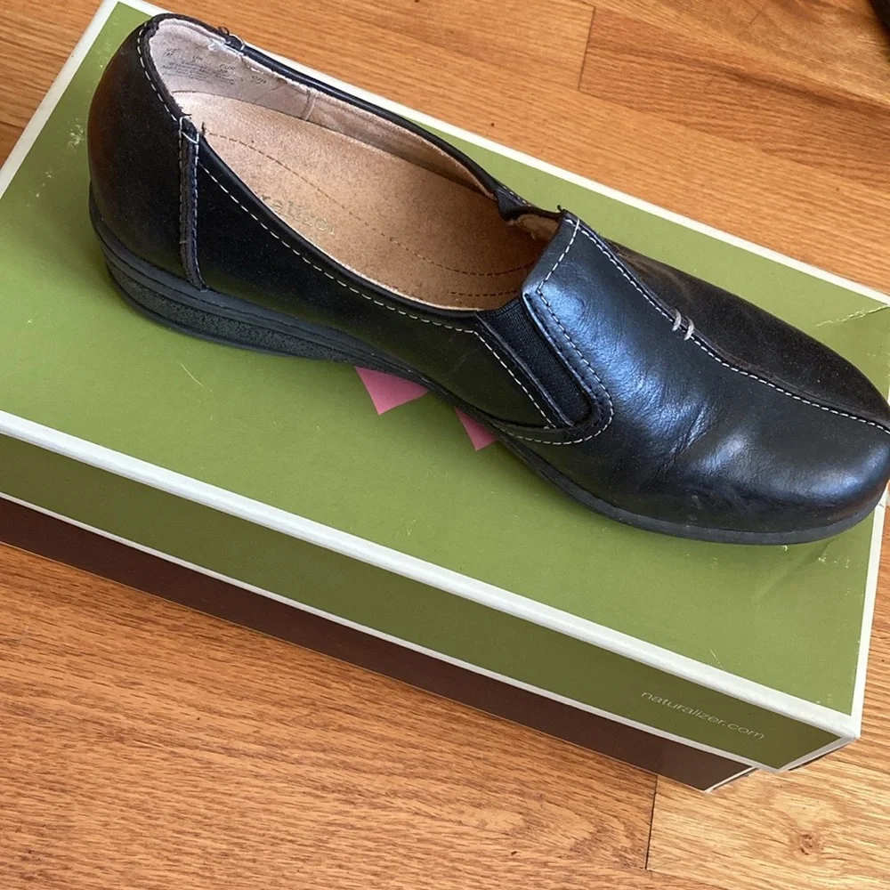 Naturalizer Malvina Black Leather Shoes - Picture 7 of 12